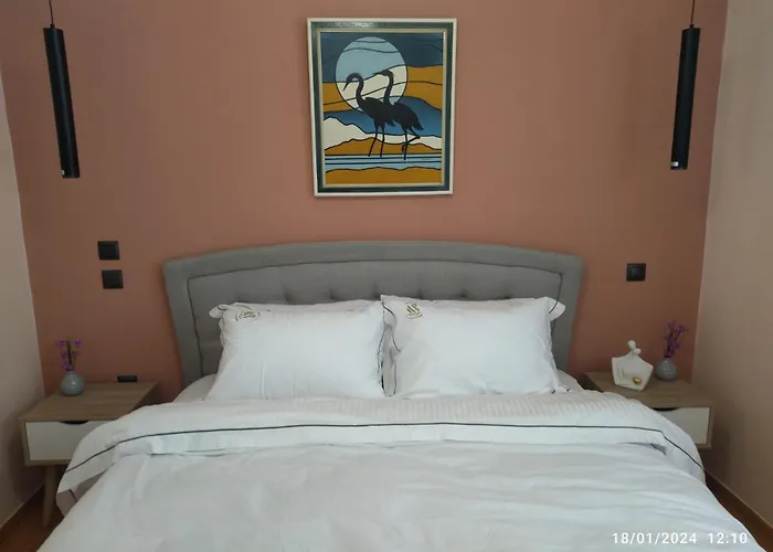 Swan Paradise Glyfada Apartment